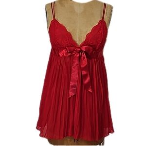 NWT VICTORIA'S SECRET SHORT RED NIGHTIE SIZE LARGE